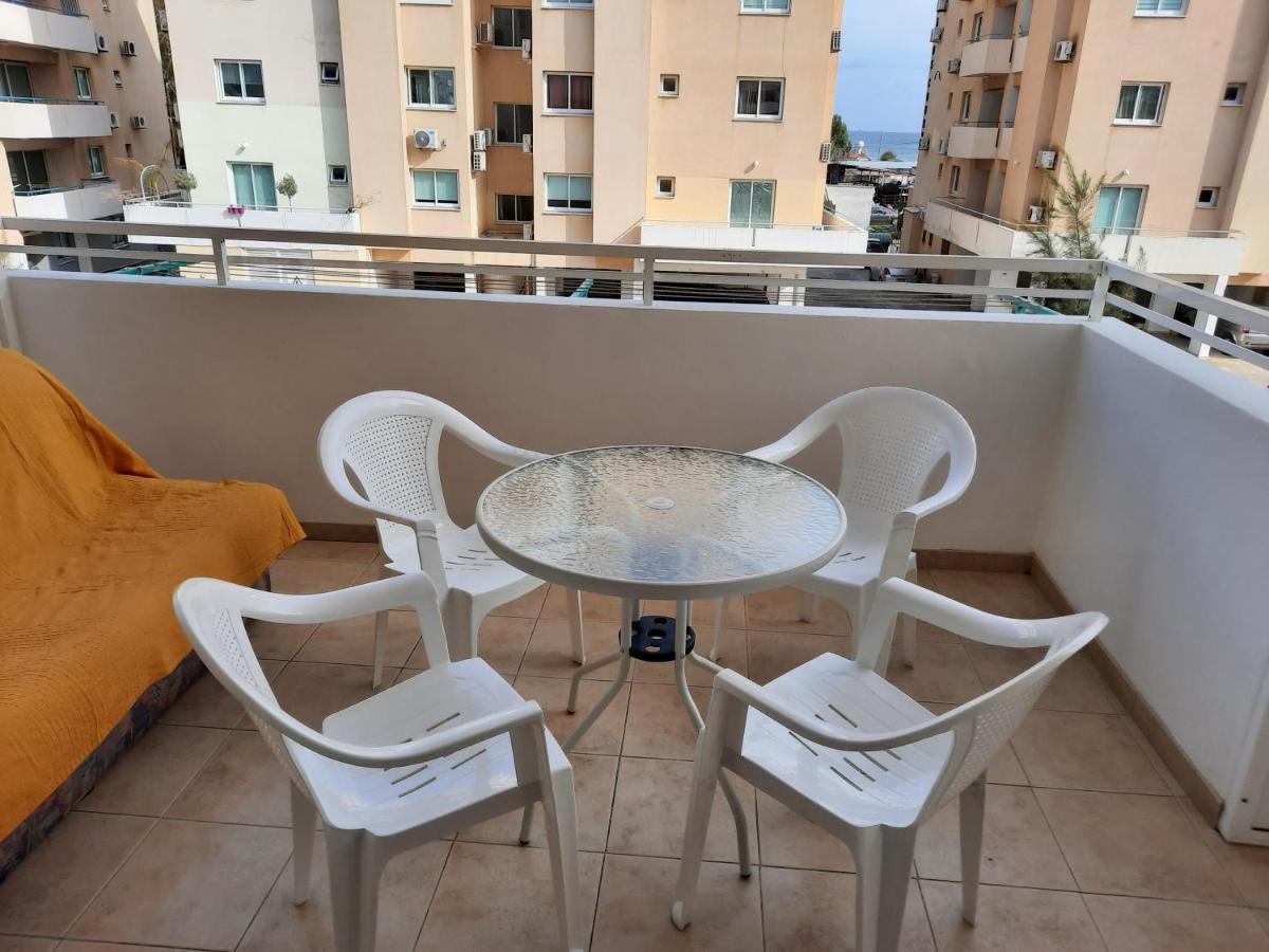 לרנקה Large Apt 2 Bedrooms Sea View & 2 Balconies מראה חיצוני תמונה