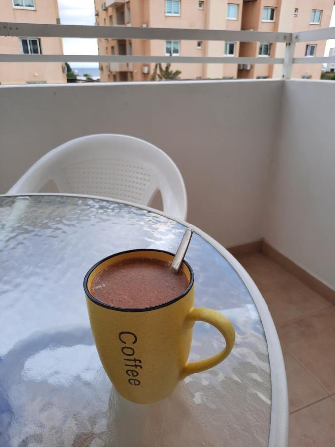 לרנקה Large Apt 2 Bedrooms Sea View & 2 Balconies מראה חיצוני תמונה
