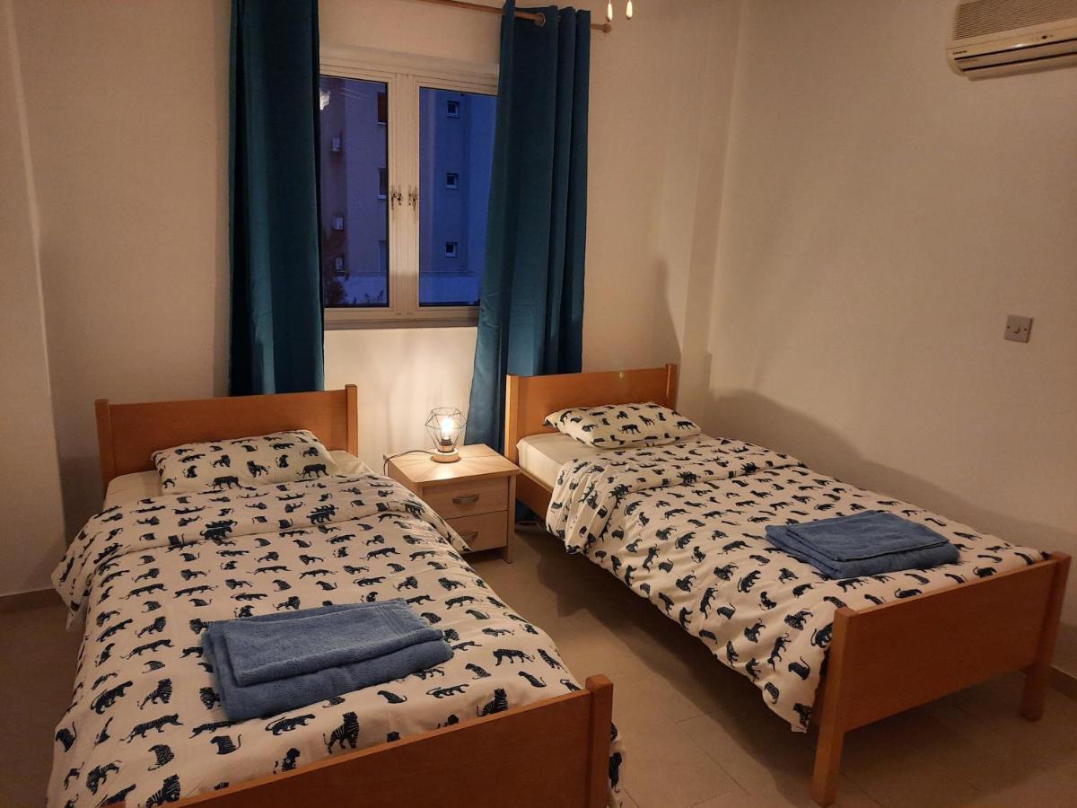 לרנקה Large Apt 2 Bedrooms Sea View & 2 Balconies מראה חיצוני תמונה