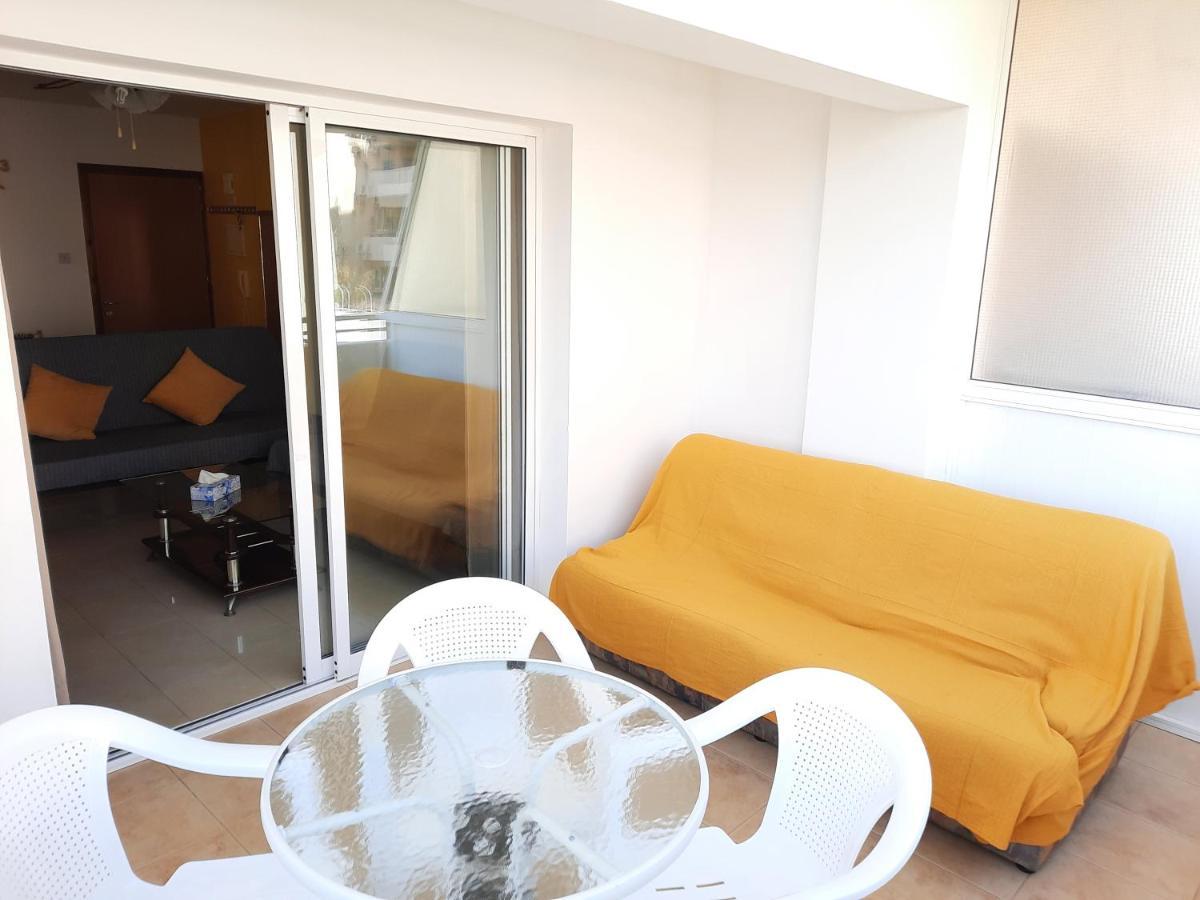 לרנקה Large Apt 2 Bedrooms Sea View & 2 Balconies מראה חיצוני תמונה