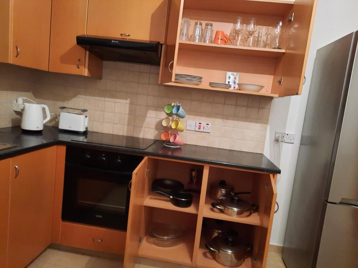 לרנקה Large Apt 2 Bedrooms Sea View & 2 Balconies מראה חיצוני תמונה
