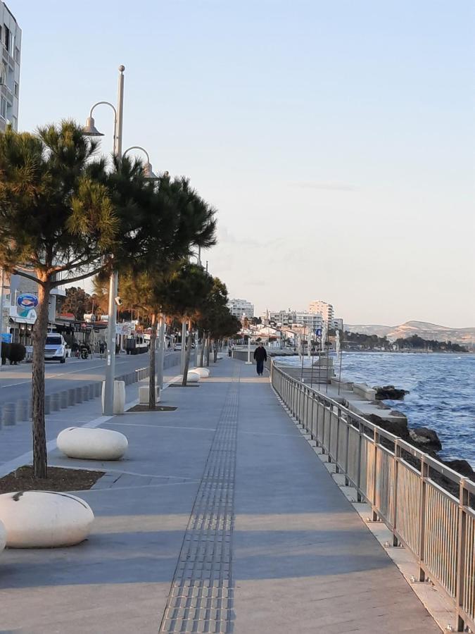 לרנקה Large Apt 2 Bedrooms Sea View & 2 Balconies מראה חיצוני תמונה